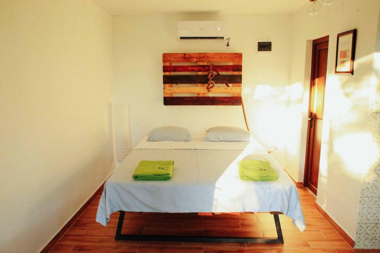 Bed and Breakfast Donkey Farm Martinici - Farma Magaraca Martinici Даниловград Экстерьер фото
